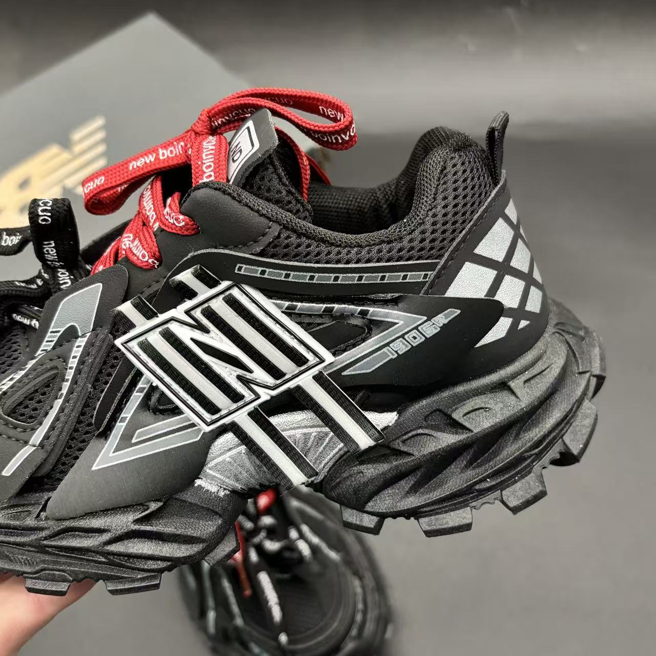 Children's shoes child